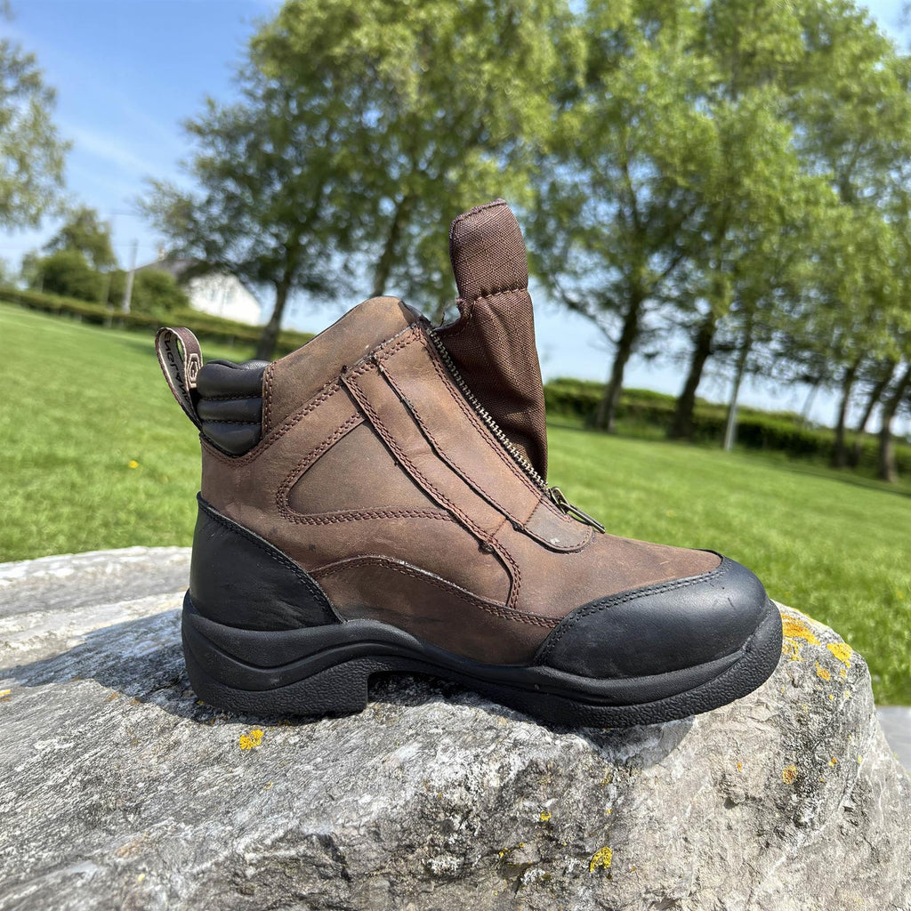 Atlas Zip-Front Yard Boots