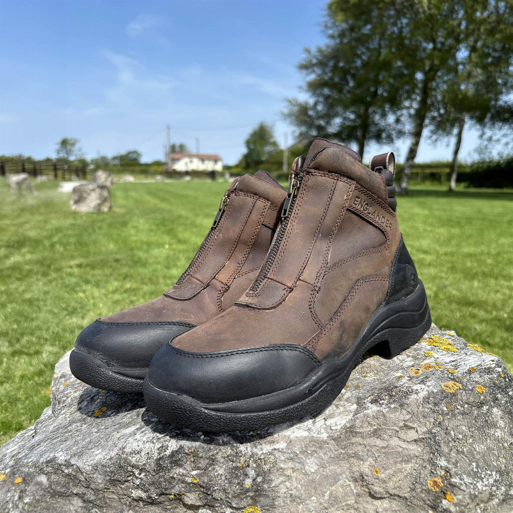 Atlas Zip-Front Yard Boots
